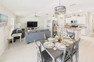 7011 King Crk Dr, Sun City Center, FL 33573 - Photo 14