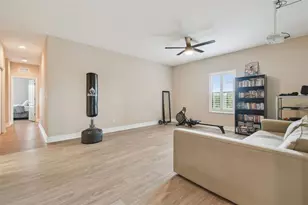 2566 Lk Mnr Dr, Land O Lakes, FL 34639 - Photo 38