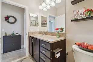 2566 Lk Mnr Dr, Land O Lakes, FL 34639 - Photo 40