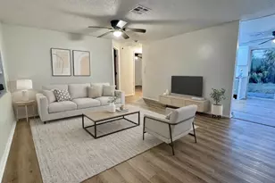 1008 Duquesne Rd, Venice, FL 34293 - Photo 2