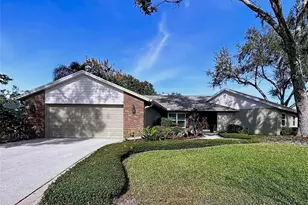 1618 Magdalene Manor Dr, Tampa, FL 33613 - Photo 2