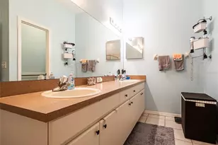 1627 Sassafras Dr, Wesley Chapel, FL 33543 - Photo 10