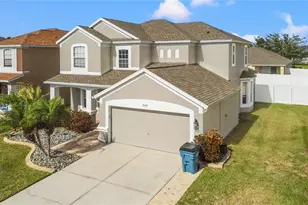 30419 Princess Bay Dr, Wesley Chapel, FL 33545 - Photo 4