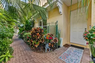 144 Banyan Bay Dr, Saint Petersburg, FL 33705 - Photo 4