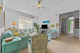 144 Banyan Bay Dr, Saint Petersburg, FL 33705 - Photo 20