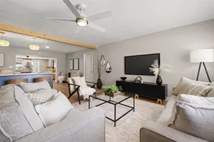 2066 62nd Pl S, Saint Petersburg, FL 33712 - Photo 4