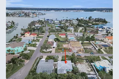 15812 3rd Street E, Redington Beach, FL 33708 - Photo 8