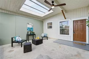 15367 Bedford Cir E, Clearwater, FL 33764 - Photo 2
