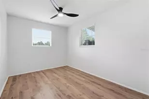 15367 Bedford Cir E, Clearwater, FL 33764 - Photo 16