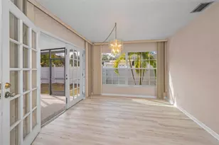 2122 W Erna Dr, Tampa, FL 33603 - Photo 10