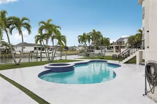 120 8th St E, Tierra Verde, FL 33715 - Photo 62