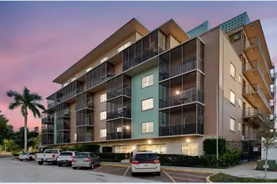 750 Burlington Avenue N #4L, Saint Petersburg, FL 33701 - Photo 1