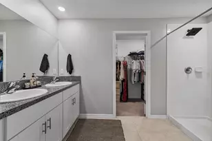 4311 Romano Busciglio St, Tampa, FL 33619 - Photo 32