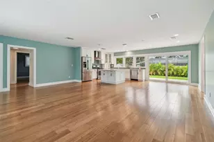 340 Mehlenbacher Rd, Belleair, FL 33756 - Photo 10