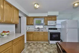 5105 St Charles Pl, Tampa, FL 33610 - Photo 16