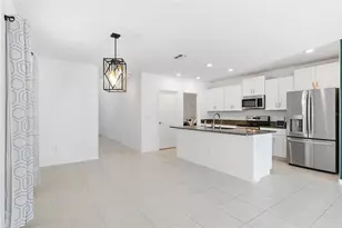 6451 Beverly Hls Dr, Zephyrhills, FL 33541 - Photo 10