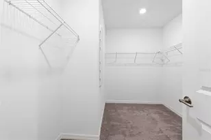 6451 Beverly Hls Dr, Zephyrhills, FL 33541 - Photo 24