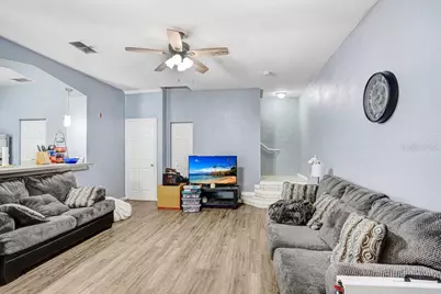 5031 Sunridge Palms Drive, Tampa, FL 33617 - Photo 6