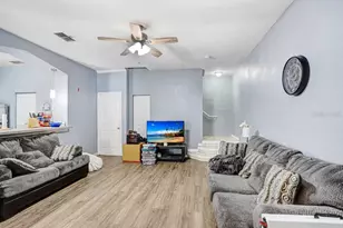 5031 Sunridge Palms Dr, Tampa, FL 33617 - Photo 4