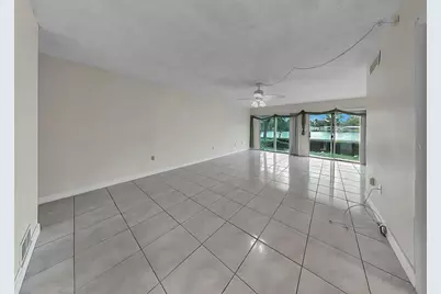 1655 S Highland Avenue #J194, Clearwater, FL 33756 - Photo 4