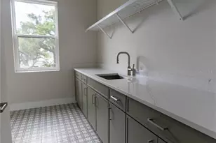 4018 W Cleveland St, Tampa, FL 33611 - Photo 12