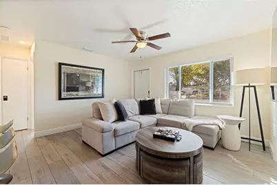 8011 26th Avenue N, Saint Petersburg, FL 33710 - Photo 2