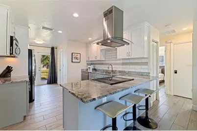 8011 26th Avenue N, Saint Petersburg, FL 33710 - Photo 8
