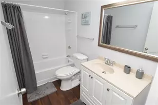 8718 Mallard Reserve Dr, Tampa, FL 33614 - Photo 40