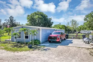 4162 Laughlin Rd, Mount Dora, FL 32757 - Photo 2