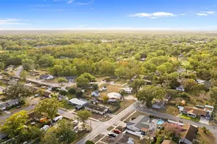 704 W Alamo Dr, Lakeland, FL 33813 - Photo 36