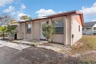 704 W Alamo Dr, Lakeland, FL 33813 - Photo 2