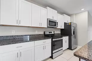 12777 Maple Bonsai Dr, Riverview, FL 33579 - Photo 8