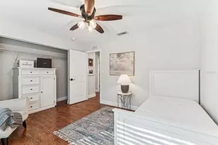 727 Locust St, Tarpon Springs, FL 34689 - Photo 18