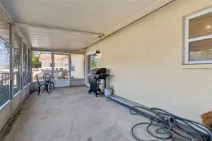 727 Locust St, Tarpon Springs, FL 34689 - Photo 26