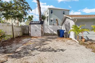 1028 Park Dr, Dunedin, FL 34698 - Photo 36