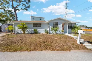 1028 Park Dr, Dunedin, FL 34698 - Photo 38