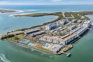 9 Forbes Pl, Dunedin, FL 34698 - Photo 2