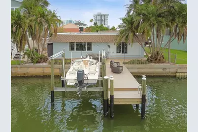 168 174th Terrace Drive E, Redington Shores, FL 33708 - Photo 8