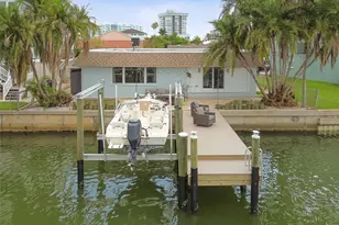 168 174th Terrace Dr E, Redington Shores, FL 33708 - Photo 8