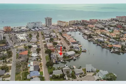 168 174th Terrace Drive E, Redington Shores, FL 33708 - Photo 12