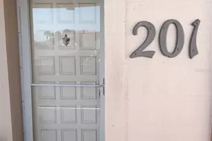 6279 Sun Blvd, Saint Petersburg, FL 33715 - Photo 2