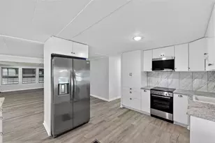 37303 Kinkaid Dr, Zephyrhills, FL 33541 - Photo 6