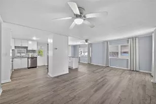 37303 Kinkaid Dr, Zephyrhills, FL 33541 - Photo 10