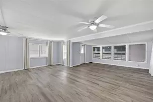 37303 Kinkaid Dr, Zephyrhills, FL 33541 - Photo 12