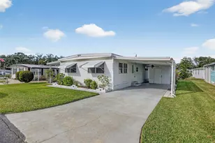 37303 Kinkaid Dr, Zephyrhills, FL 33541 - Photo 2