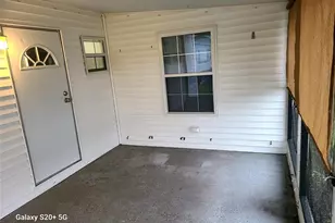 37303 Kinkaid Dr, Zephyrhills, FL 33541 - Photo 10