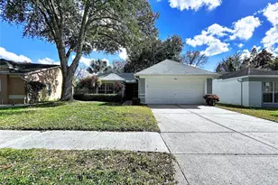 7517 Savannah Ln, Tampa, FL 33637 - Photo 2