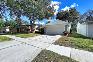 7517 Savannah Ln, Tampa, FL 33637 - Photo 16