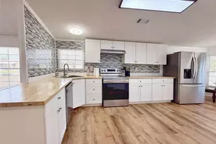 224 S Port Royal Ln, Apollo Beach, FL 33572 - Photo 6