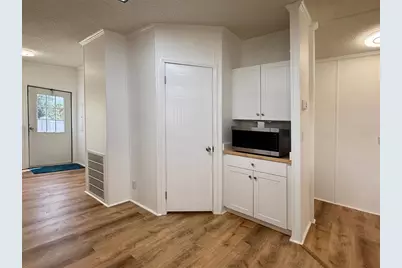 224 S Port Royal Lane, Apollo Beach, FL 33572 - Photo 8
